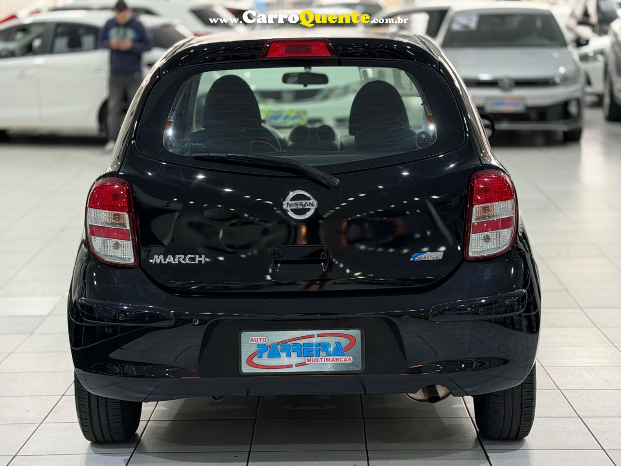 NISSAN MARCH 1.0 S 16V 2014 - Loja