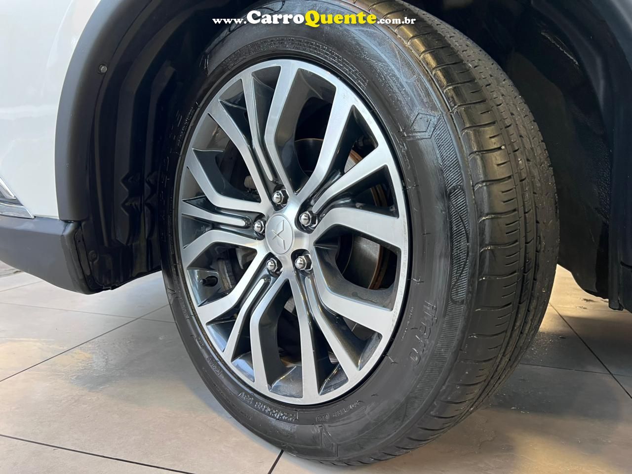 MITSUBISHI OUTLANDER 2.2 4X4 16V 2016 - Loja