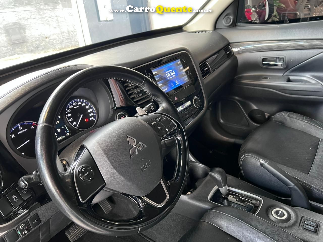 MITSUBISHI OUTLANDER 2.2 4X4 16V 2016 - Loja