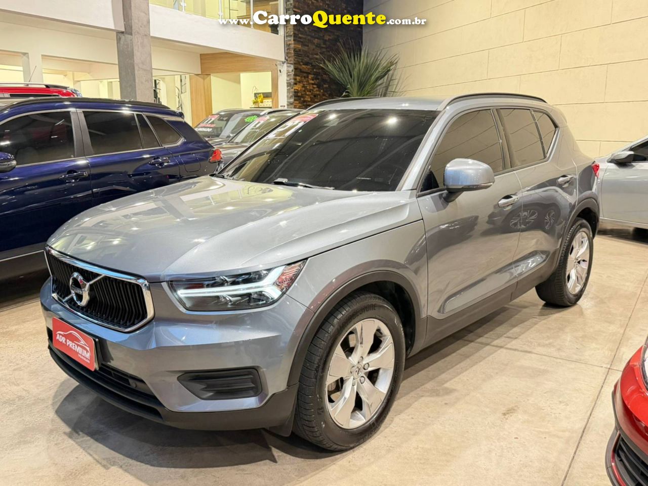 VOLVO XC40 2.0 T4 2019 - Loja