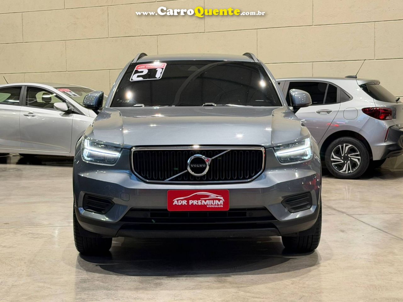 VOLVO XC40 2.0 T4 2019 - Loja
