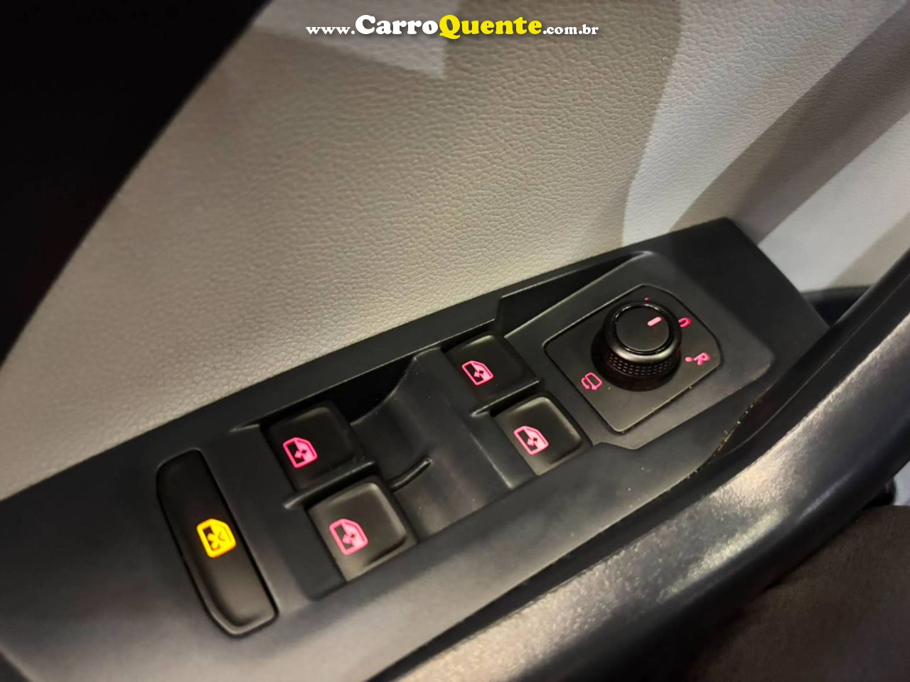 VOLKSWAGEN T-CROSS 1.4 250 TSI TOTAL HIGHLINE 2020 - Loja