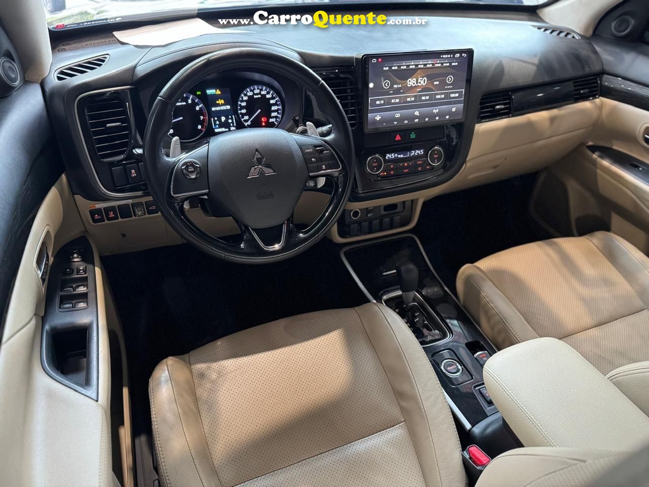 MITSUBISHI OUTLANDER 3.0 GT 4X4 V6 24V 2017 - Loja