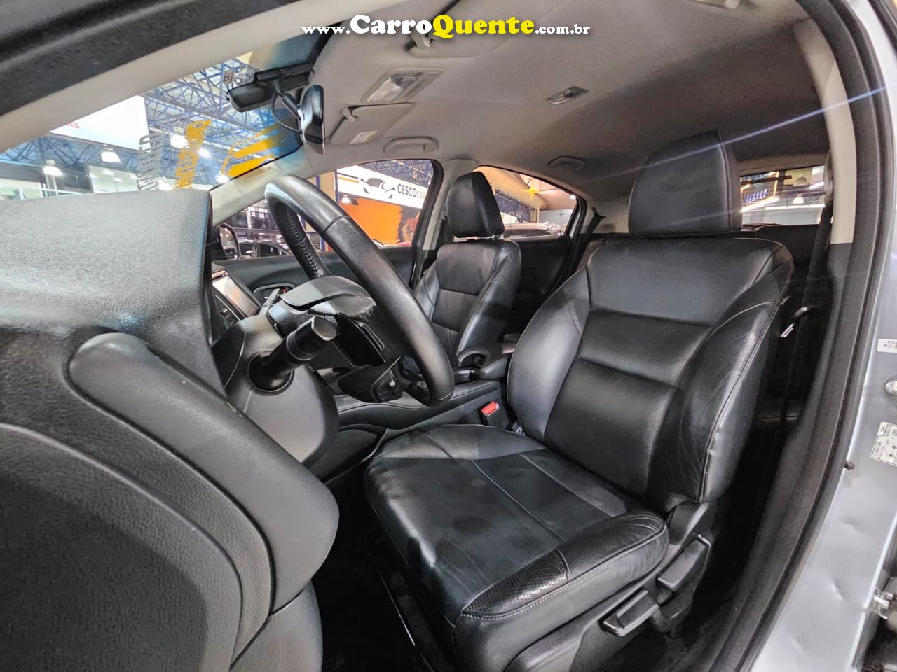 HONDA HR-V 1.8 FLEX TOURING * TOP DE LINHA * 2017 - Loja