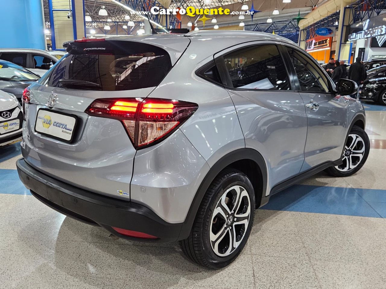 HONDA HR-V 1.8 FLEX TOURING * TOP DE LINHA * 2017 - Loja