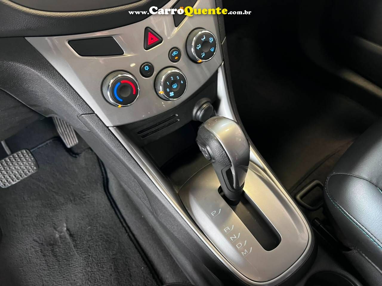 CHEVROLET TRACKER 1.8 MPFI LTZ 4X2 16V 2015 - Loja