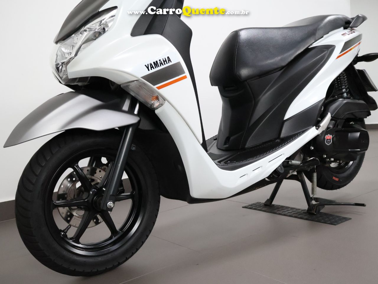 YAMAHA FLUO 125 ABS 2024 - Loja