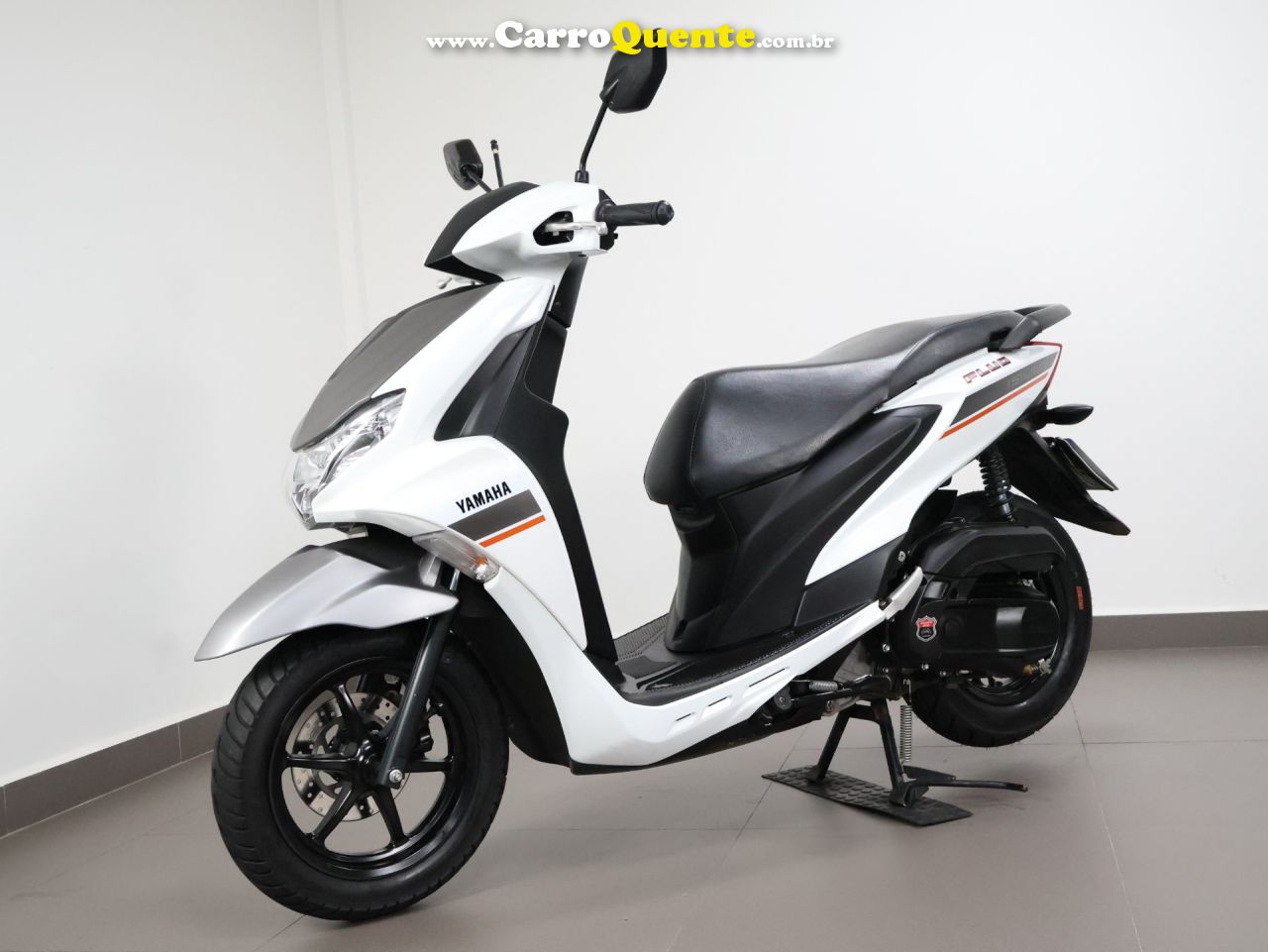 YAMAHA FLUO 125 ABS 2024 - Loja
