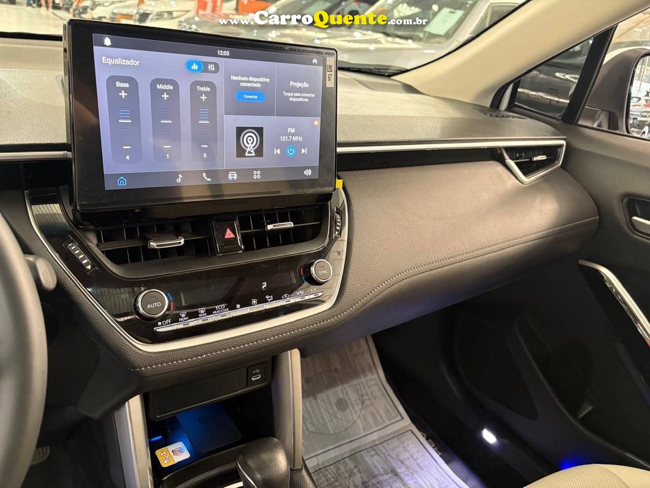 COROLLA CROSS 1.8 VVT-I HYBRID FLEX XRX CVT C/ TETO SOLAR 2026 - Loja