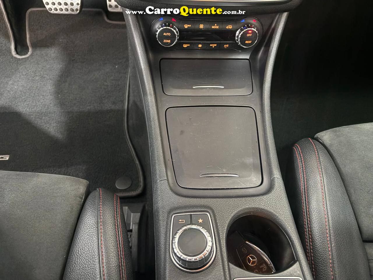 MERCEDES-BENZ GLA 250 2.0 16V TURBO SPORT 2016 - Loja