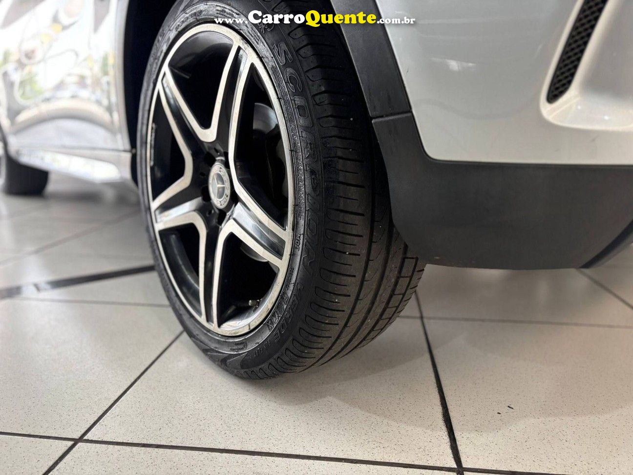 MERCEDES-BENZ GLA 250 2.0 CGI SPORT 7G-DCT 2019 - Loja