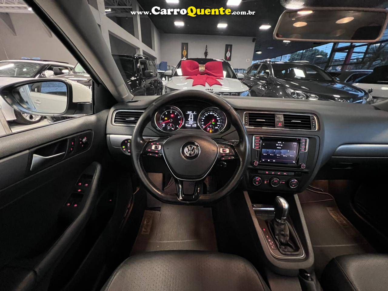 VOLKSWAGEN JETTA 1.4 16V TSI COMFORTLINE 2018 - Loja