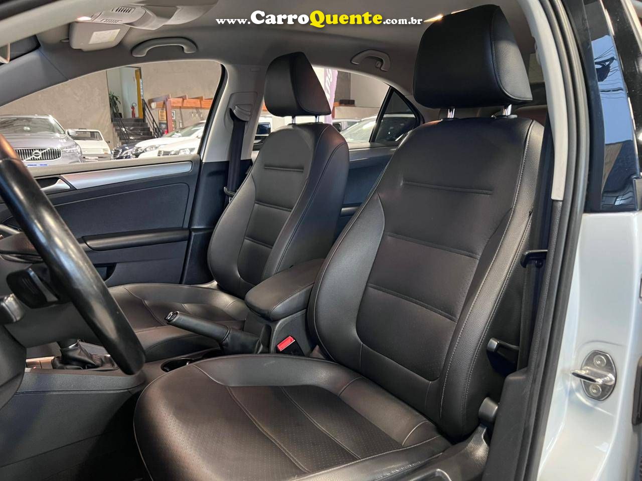VOLKSWAGEN JETTA 1.4 16V TSI COMFORTLINE 2018 - Loja
