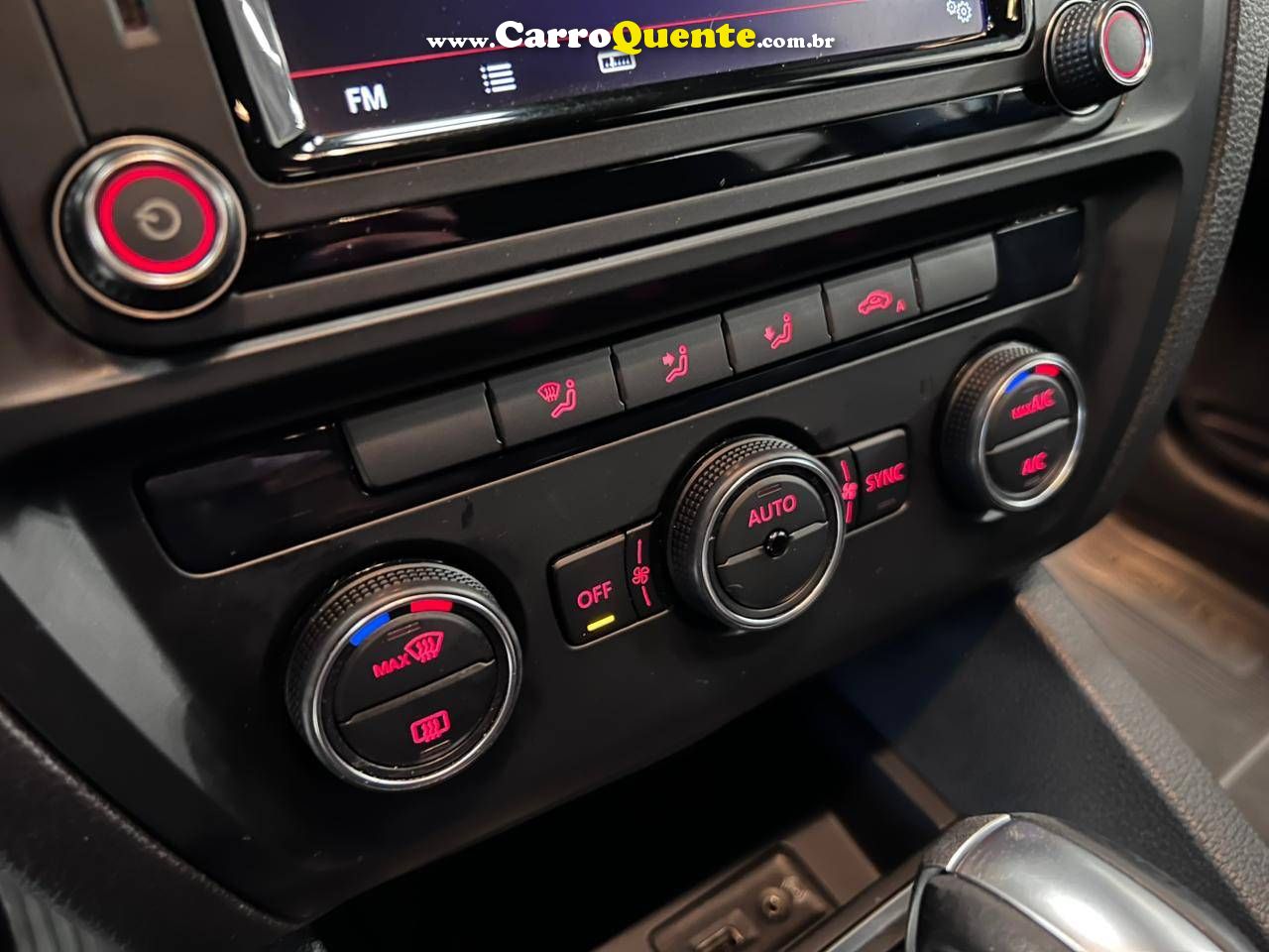 VOLKSWAGEN JETTA 1.4 16V TSI COMFORTLINE 2018 - Loja