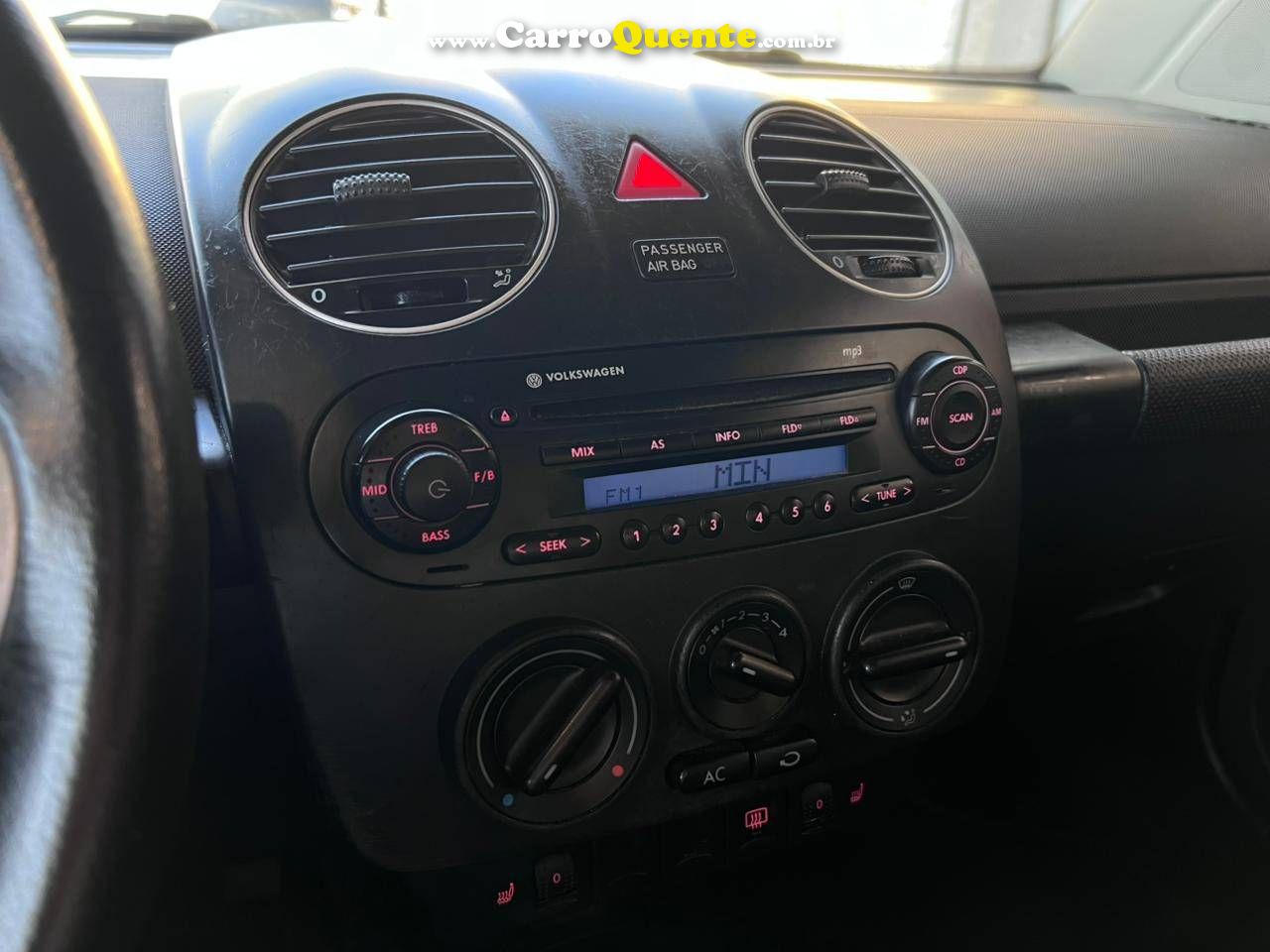 VOLKSWAGEN NEW BEETLE 2.0 MI 8V 2008 - Loja
