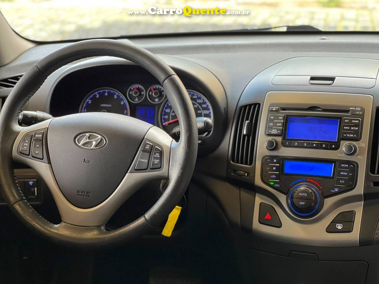 HYUNDAI I30 CW 2.0 MPFI GLS 16V 2011 - Loja
