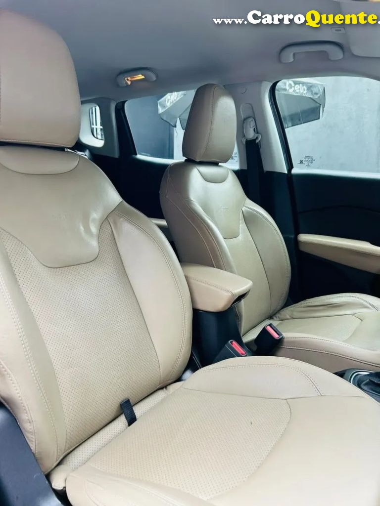 JEEP   COMPASS LONGITUDE 2.0 4X2 FLEX 16V AUT.   PRATA 2017 2.0 FLEX - Loja
