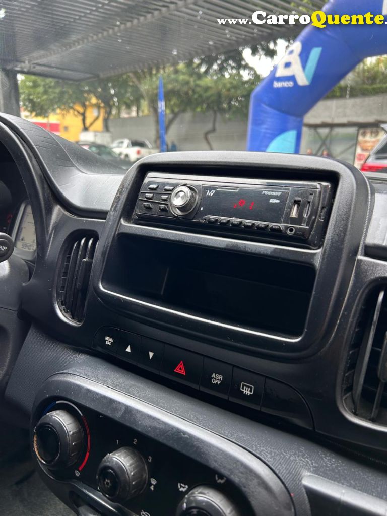 FIAT   MOBI LIKE 1.0 FIRE FLEX 5P.   PRATA 2025 1.0 FLEX - Loja