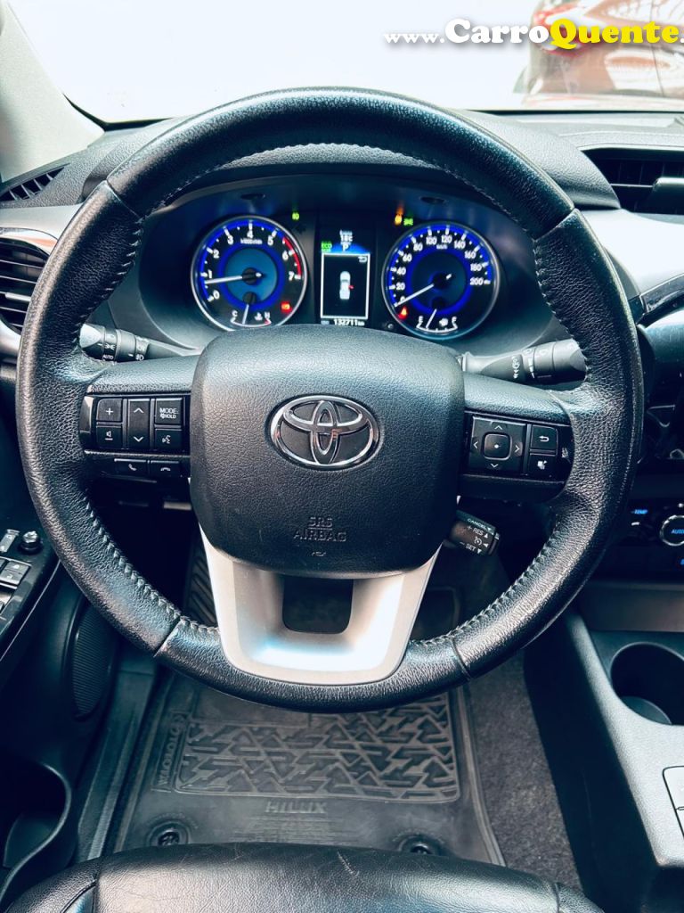 TOYOTA   HILUX SW4 SRV 4X2 2.7 FLEX 16V AUT.   PRATA 2018 2.7 FLEX - Loja