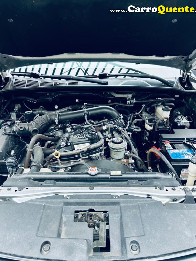 TOYOTA   HILUX SW4 SRV 4X2 2.7 FLEX 16V AUT.   PRATA 2018 2.7 FLEX - Loja