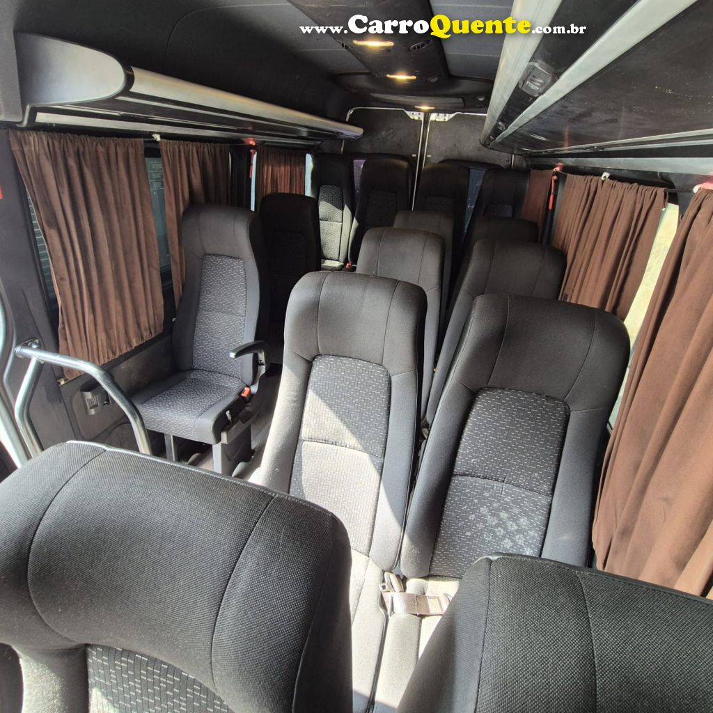 MERCEDES-BENZ   SPRINTER 516 VAN E.L. T.A. 18L 2.2 DIES.   PRATA 2022 2.2 DIESEL - Loja