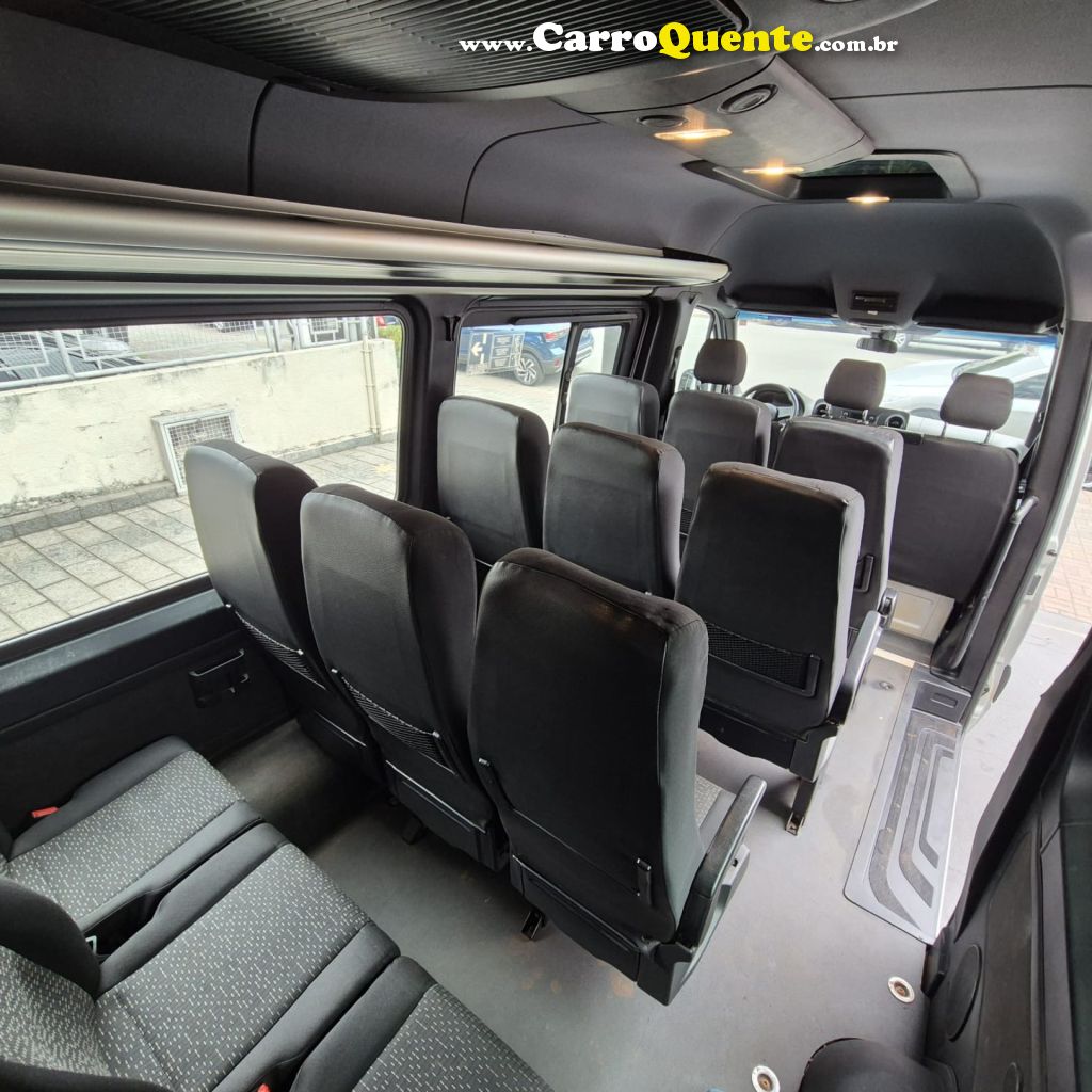 MERCEDES-BENZ   SPRINTER 416 VAN L. T.A. 10L 2.2 DIESEL   PRATA 2022 2.2 DIESEL - Loja