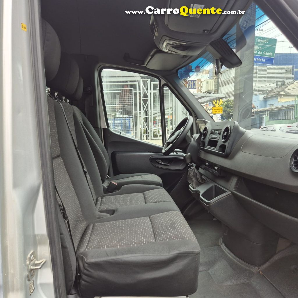 MERCEDES-BENZ   SPRINTER 416 VAN L. T.A. 10L 2.2 DIESEL   PRATA 2022 2.2 DIESEL - Loja