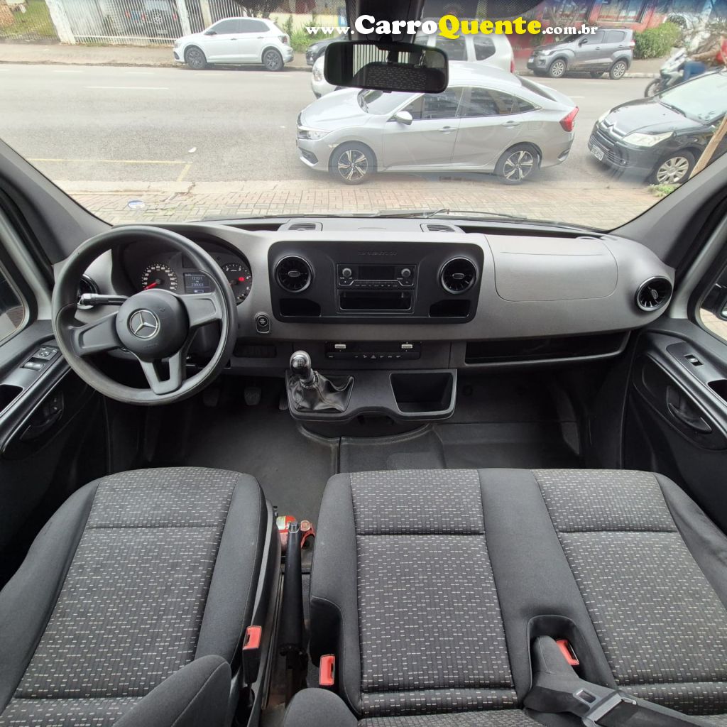 MERCEDES-BENZ   SPRINTER 416 VAN L. T.A. 10L 2.2 DIESEL   PRATA 2022 2.2 DIESEL - Loja