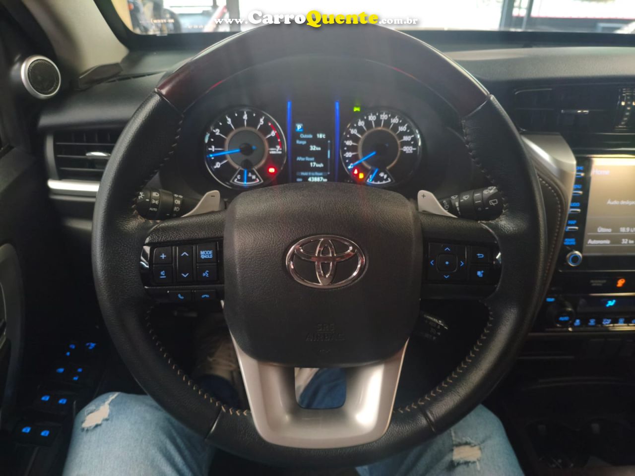 TOYOTA   HILUX SW4 SRV 4X2 2.7 FLEX 16V AUT.   PRATA 2020 2.7 FLEX - Loja