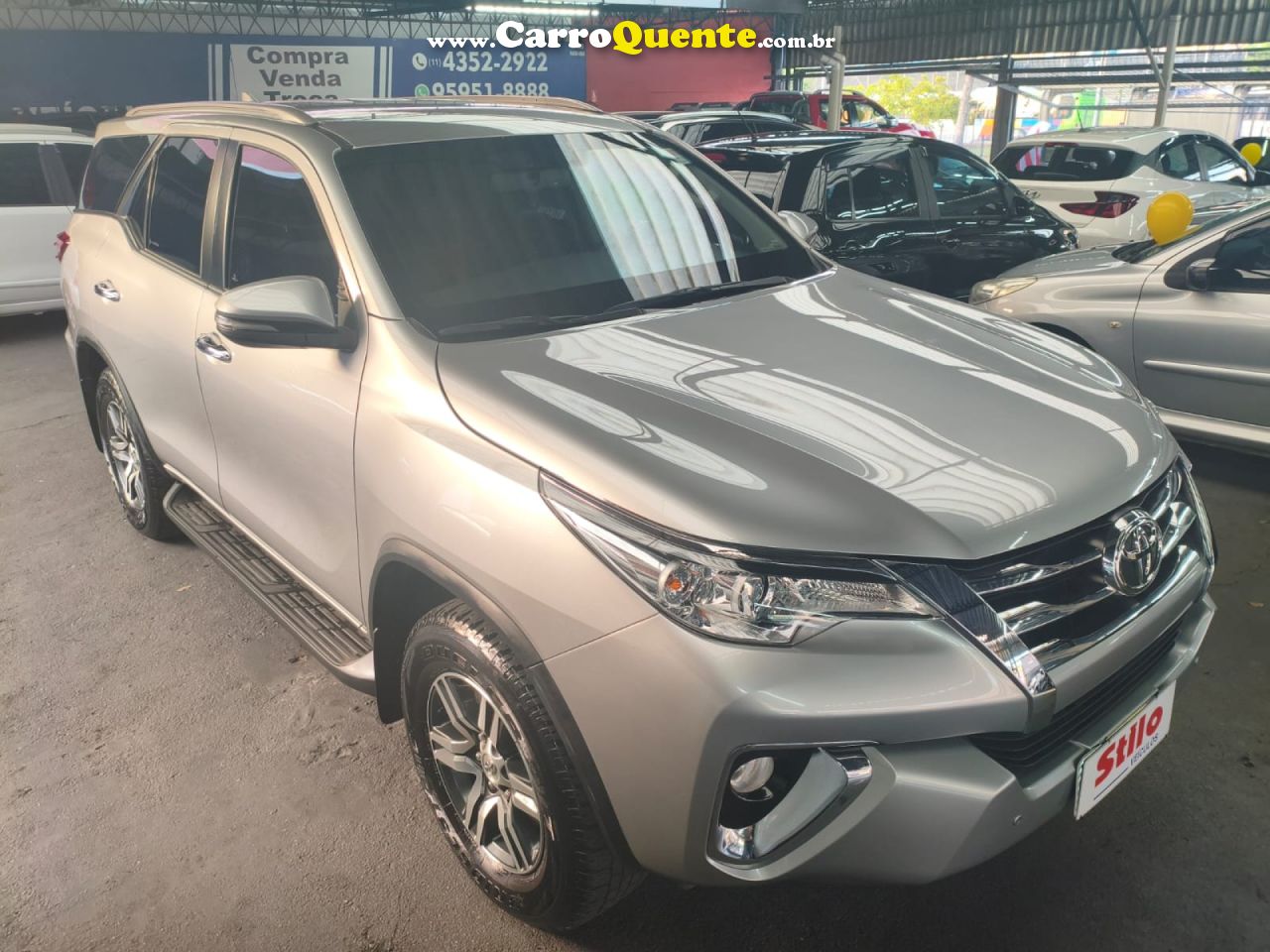 TOYOTA   HILUX SW4 SRV 4X2 2.7 FLEX 16V AUT.   PRATA 2020 2.7 FLEX - Loja