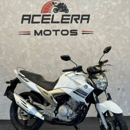 YAMAHA    FAZER YS250   BRANCO 2015 250 GASOLINA