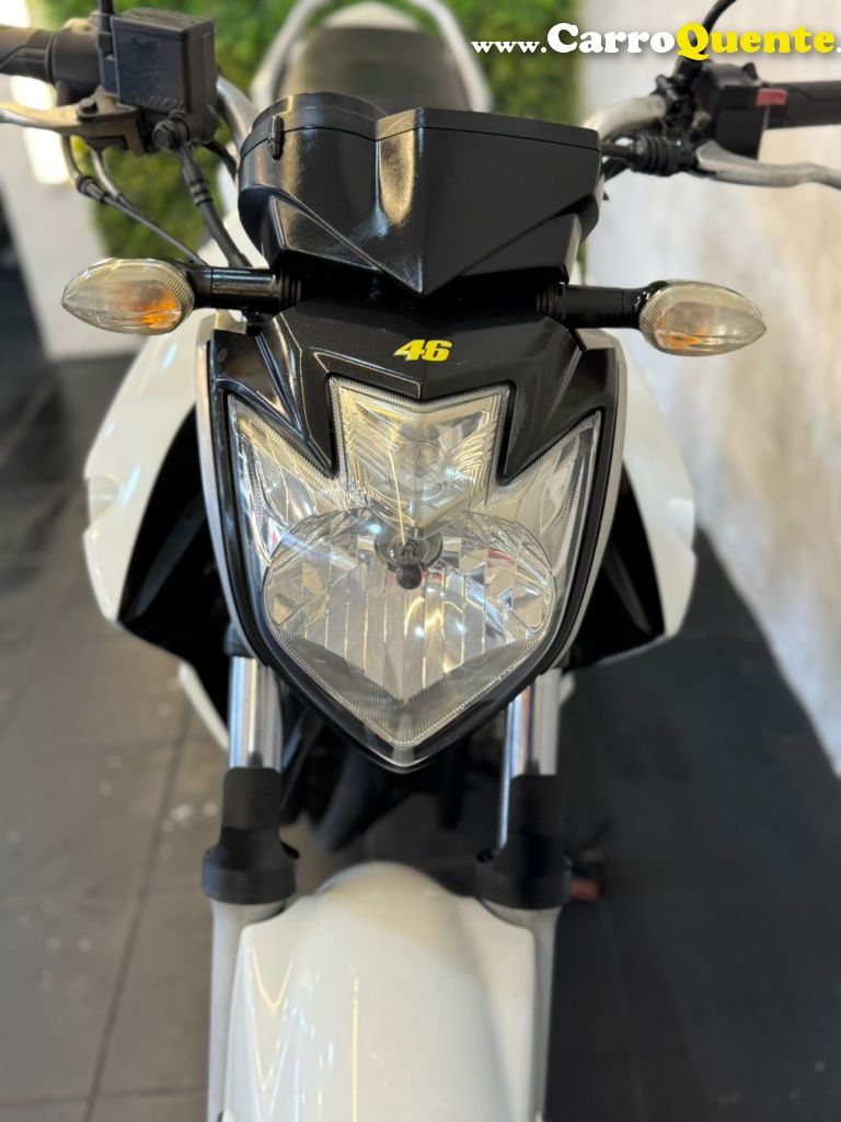 YAMAHA    FAZER YS250   BRANCO 2015 250 GASOLINA - Loja