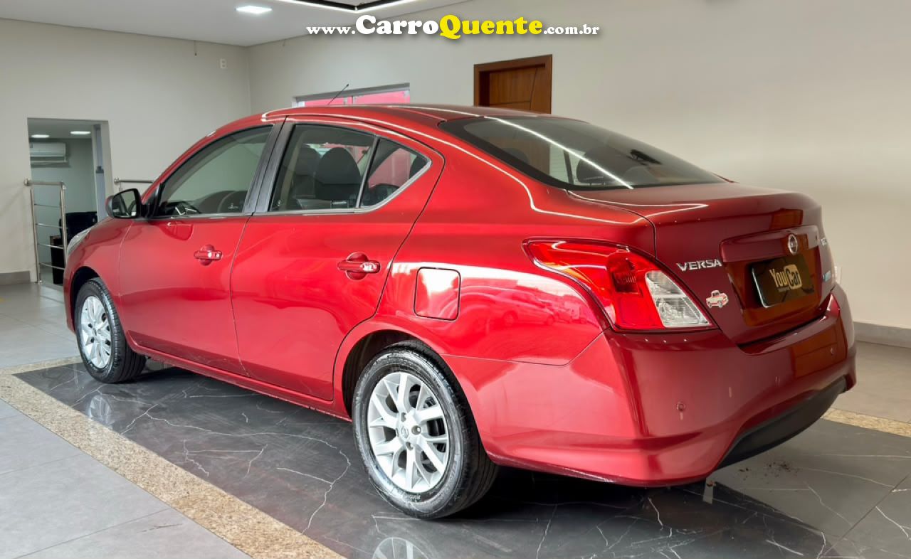 NISSAN   VERSA SV 1.6 16V FLEXSTART 4P AUT.   VERMELHO 2018 1.6 FLEX - Loja