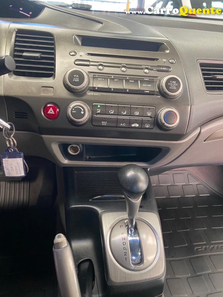 HONDA   CIVIC SEDAN LXS 1.81.8 FLEX 16V AUT. 4P   VERDE 2007 1.8 FLEX - Loja