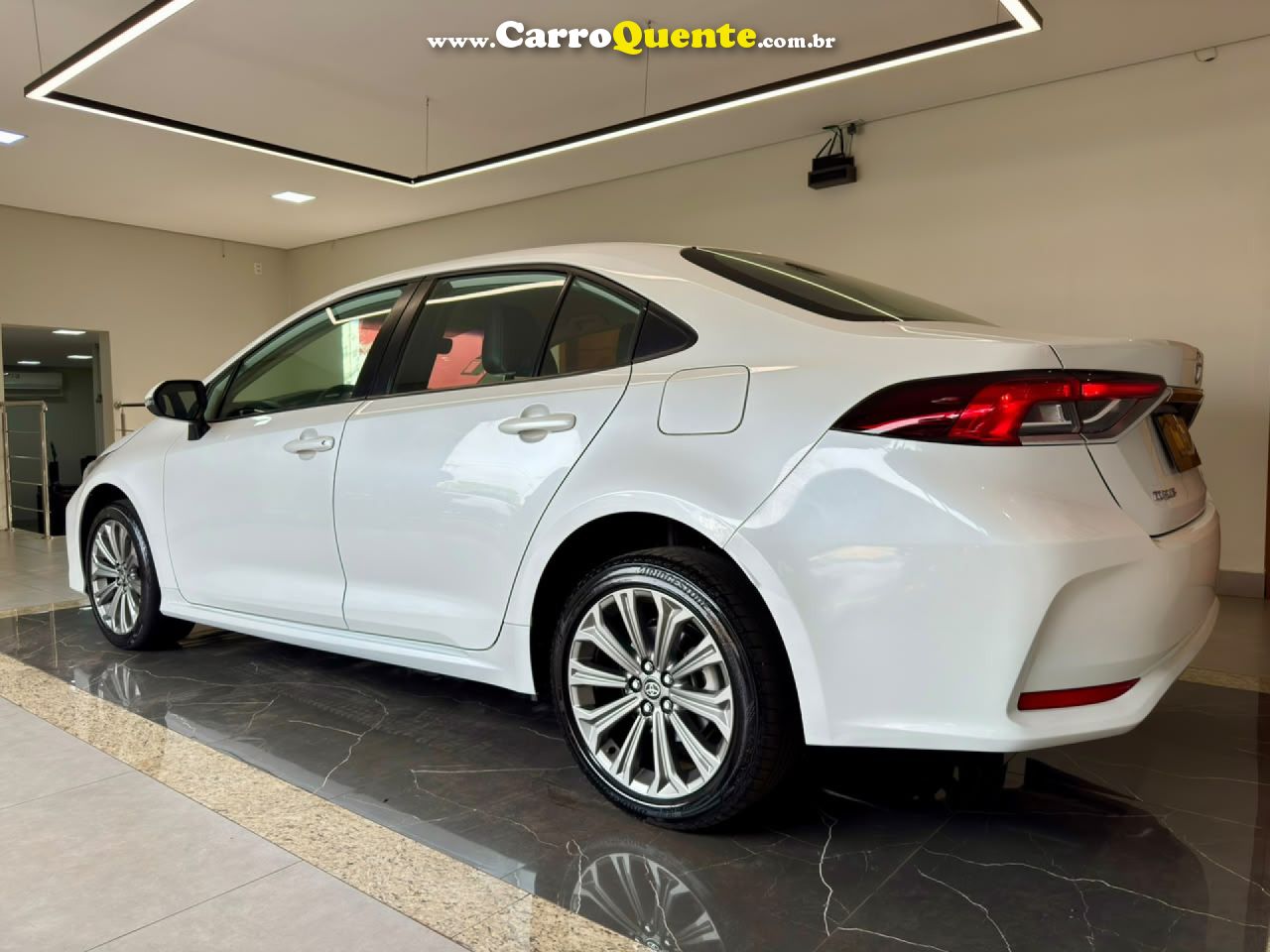 TOYOTA   COROLLA XEI 2.0 FLEX 16V AUT.   BRANCO 2022 2.0 FLEX - Loja