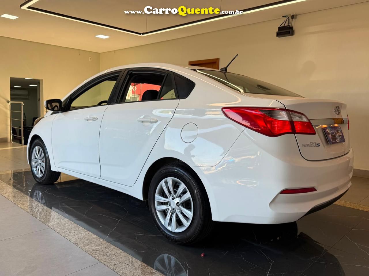 HYUNDAI   HB20S C.PLUSC.STYLE1.0 FLEX 12V MEC. 4P   BRANCO 2017 1.0 FLEX - Loja