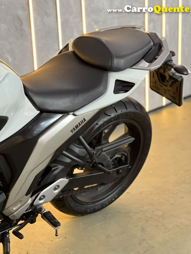 YAMAHA    FZ25 FAZER   BRANCO 2019 249 FLEX - Loja