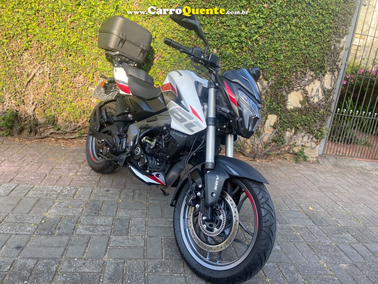 BAJAJ   DOMINAR 160   BRANCO 2026 160 GASOLINA - Loja