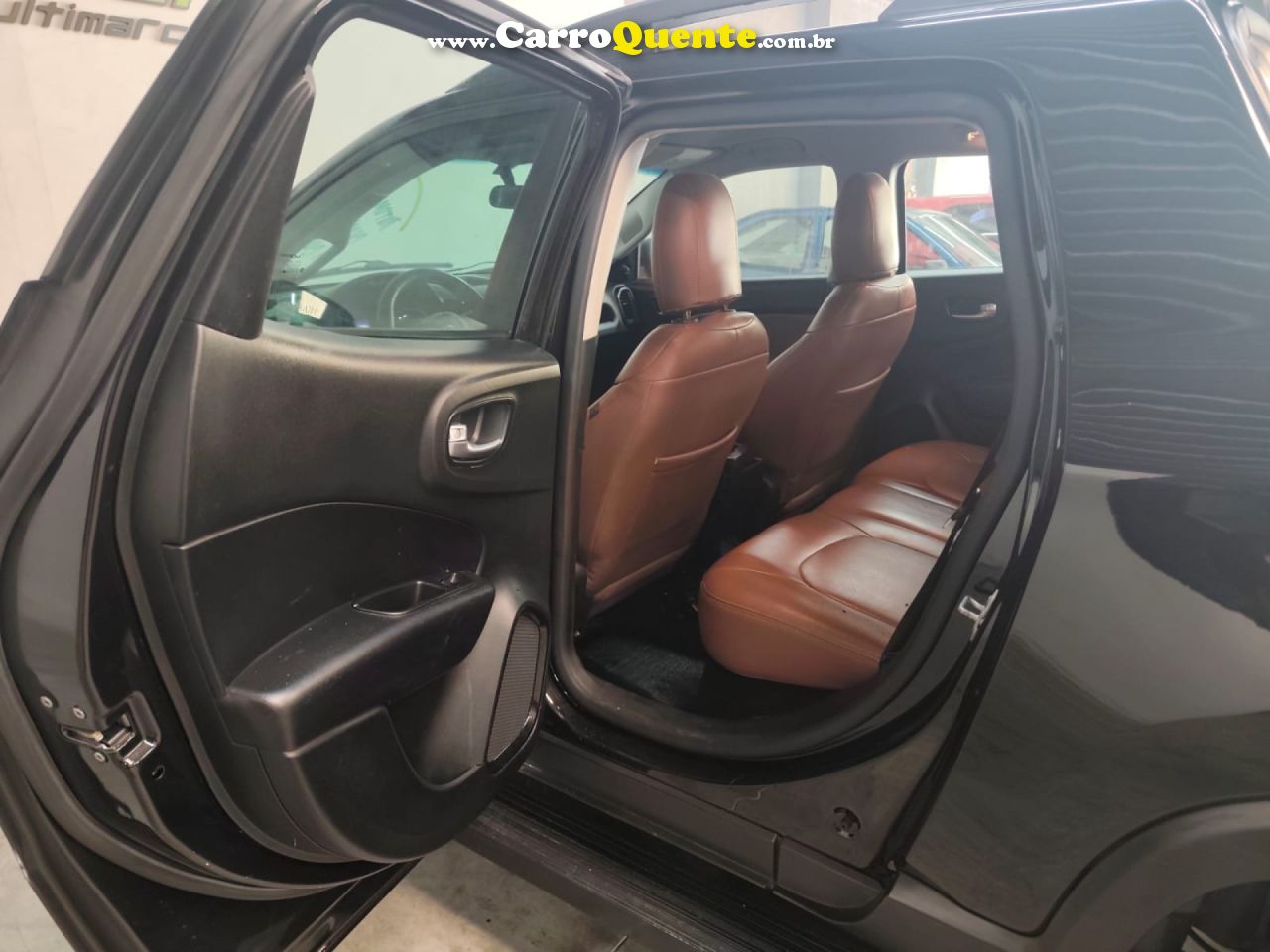 FIAT   TORO FREEDOM 1.8 16V FLEX AUT.   PRETO 2017 1.8 FLEX - Loja
