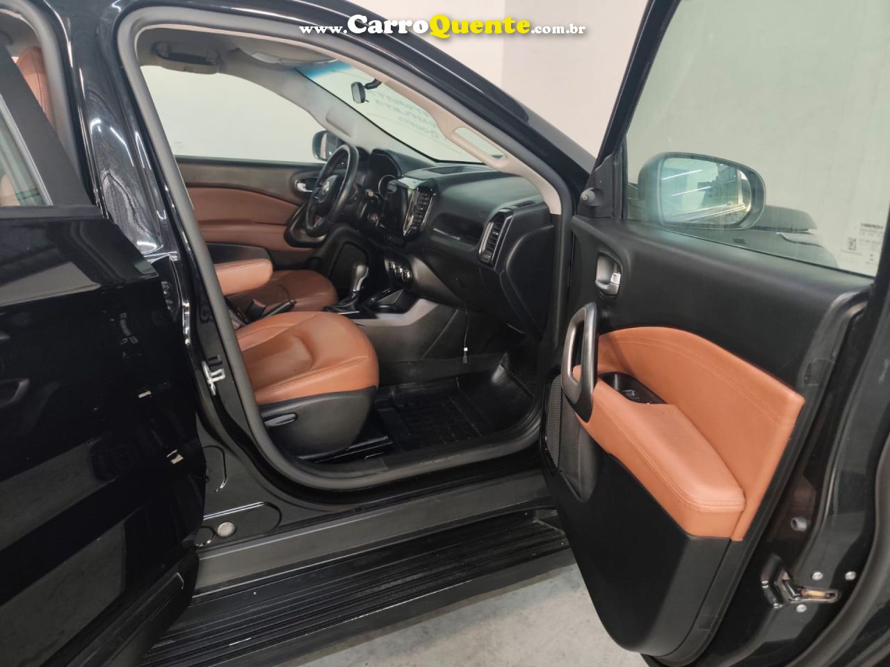 FIAT   TORO FREEDOM 1.8 16V FLEX AUT.   PRETO 2017 1.8 FLEX - Loja