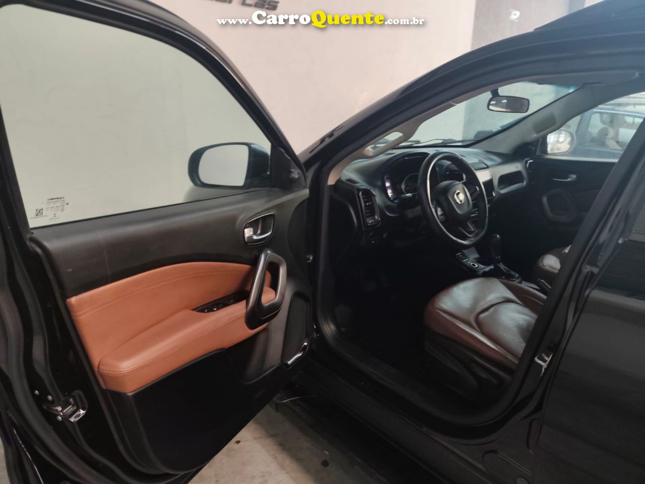FIAT   TORO FREEDOM 1.8 16V FLEX AUT.   PRETO 2017 1.8 FLEX - Loja