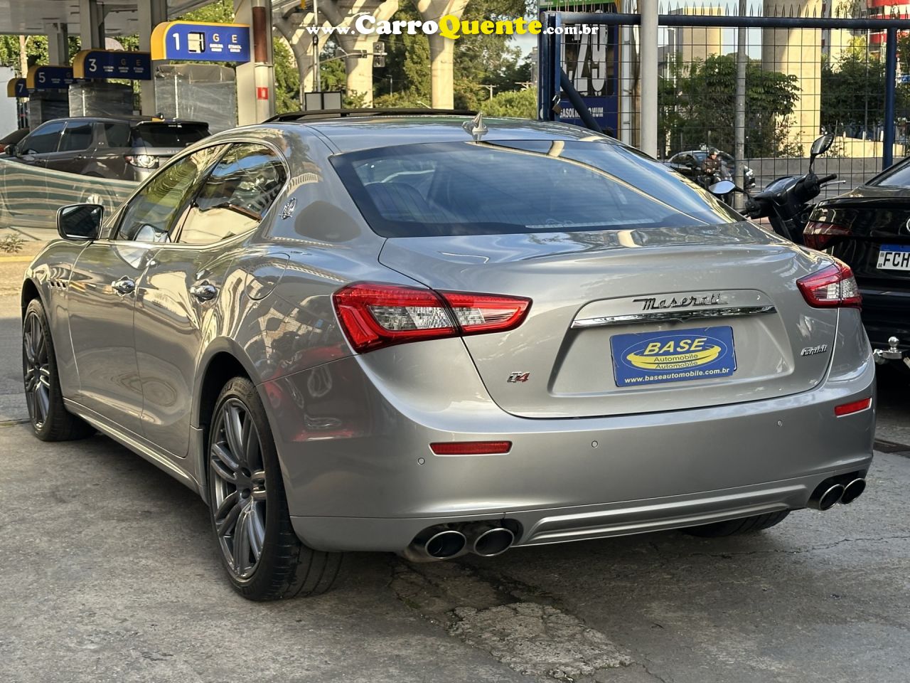 MASERATI   GHIBLI S Q4 3.0 V6 AUT.   PRATA 2014 3.0 V6 GASOLINA - Loja