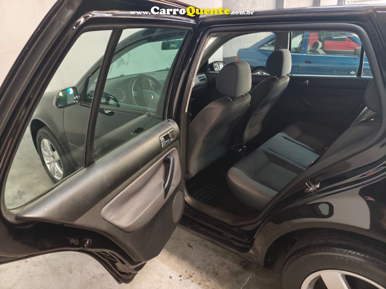 VOLKSWAGEN   GOLF 1.6 MI TOTAL FLEX 8V 4P   PRETO 2011 1.6 FLEX - Loja