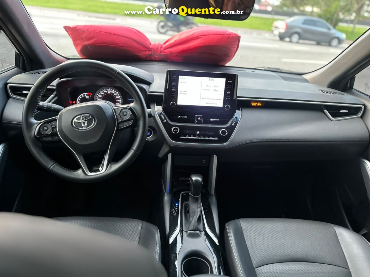 TOYOTA   COROLLA CROSS XRE 2.0 16V FLEX AUT.   CINZA 2022 2.0 FLEX - Loja