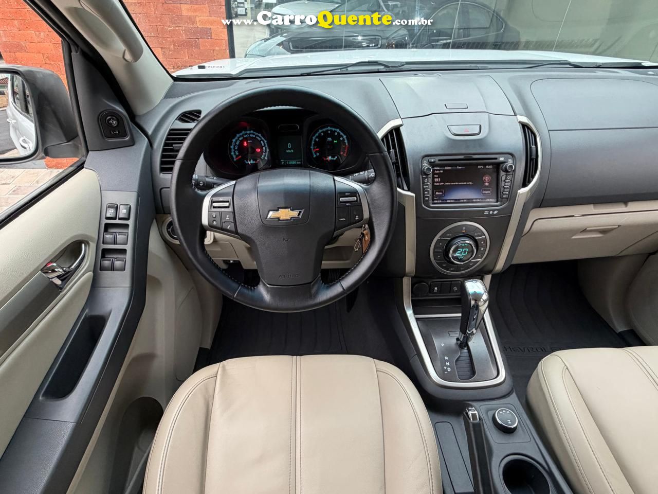 CHEVROLET   TRAILBLAZER LTZ 3.6 V6  AUT.   BRANCO 2013 3.6 GASOLINA - Loja