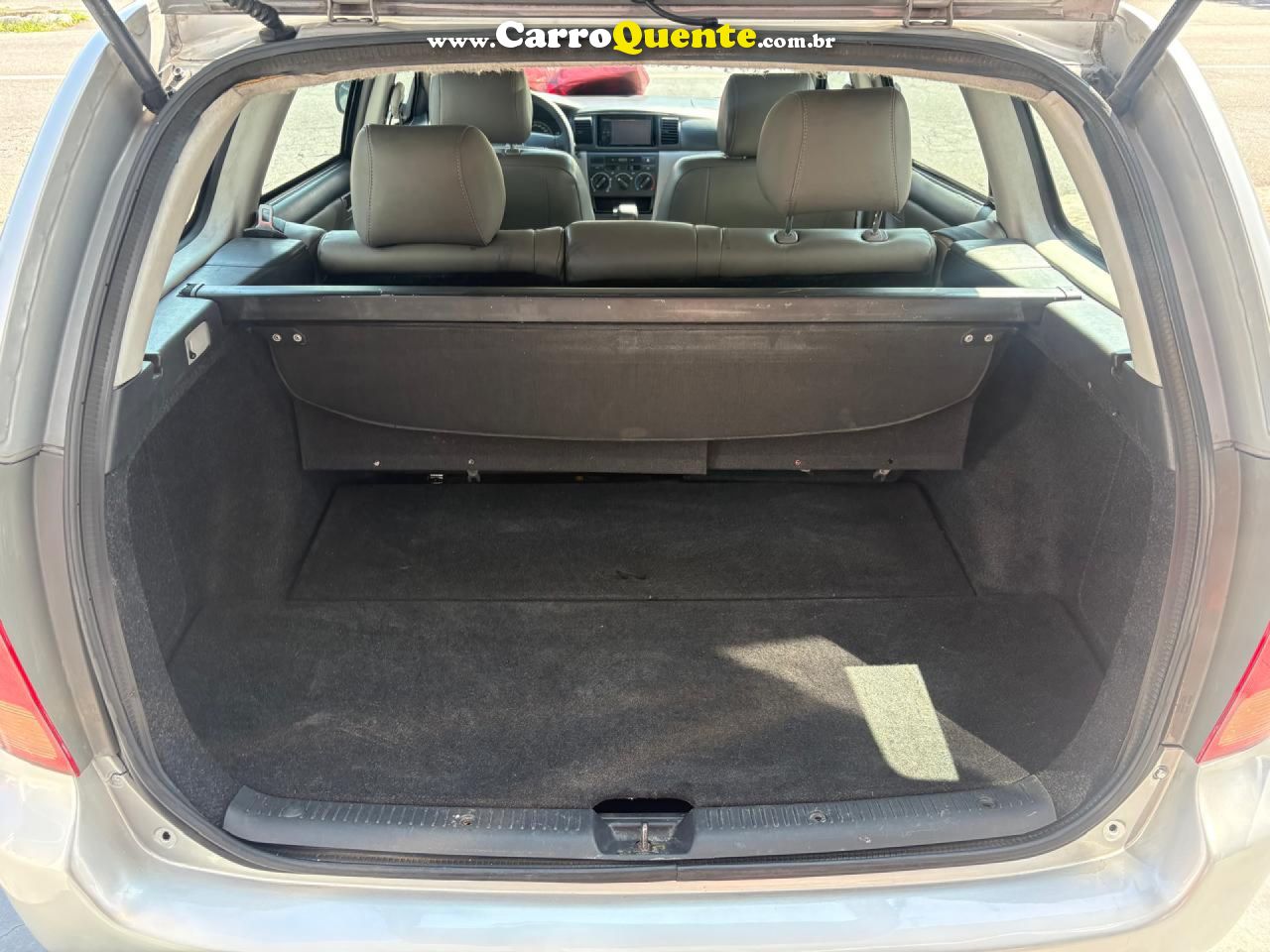 TOYOTA   COROLLA FIELDER SW 1.81.8 XEI FLEX AUT.   PRATA 2005 1.8 FLEX - Loja