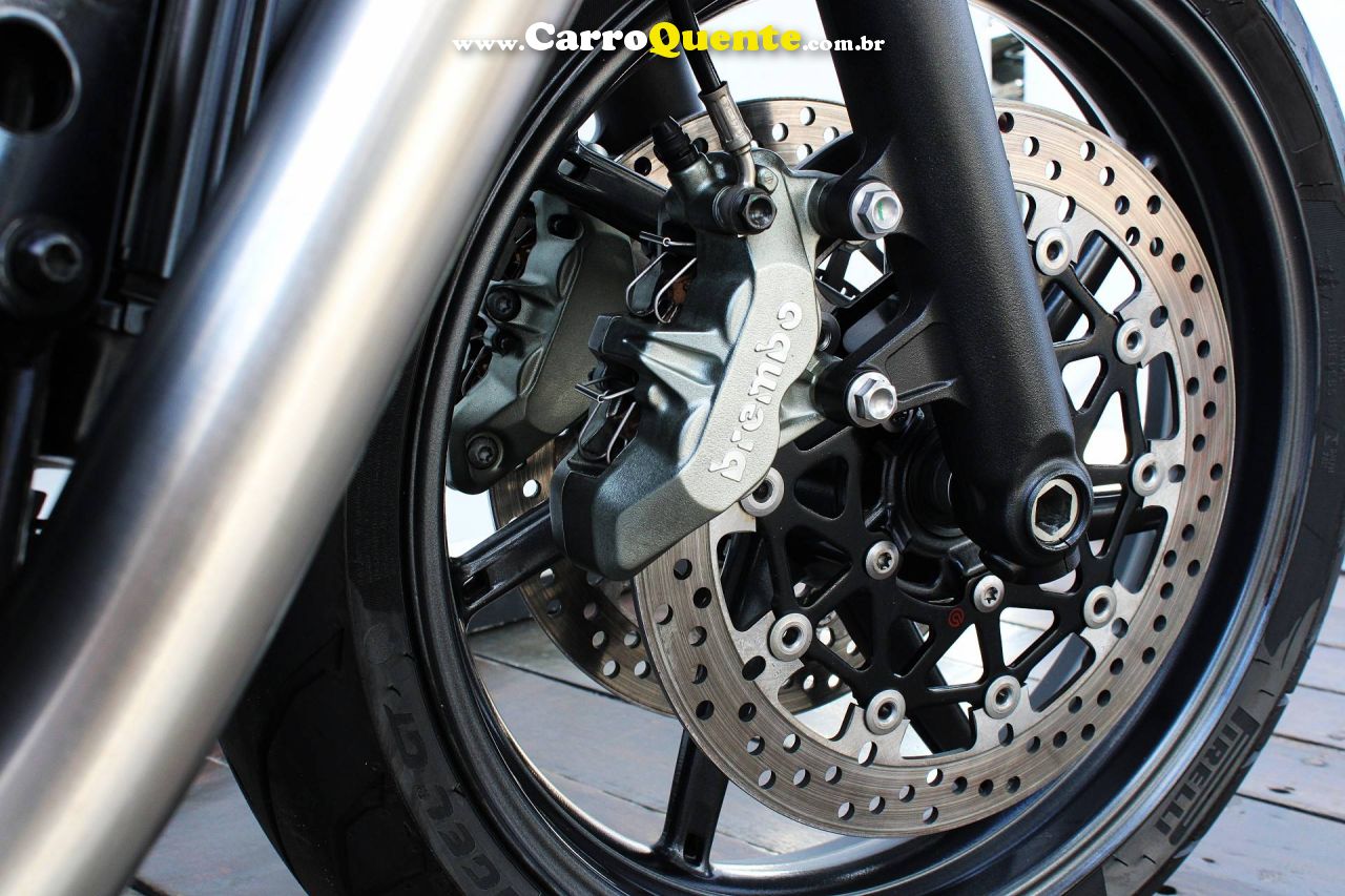 TRIUMPH SPEED TWIN 2019 - Loja