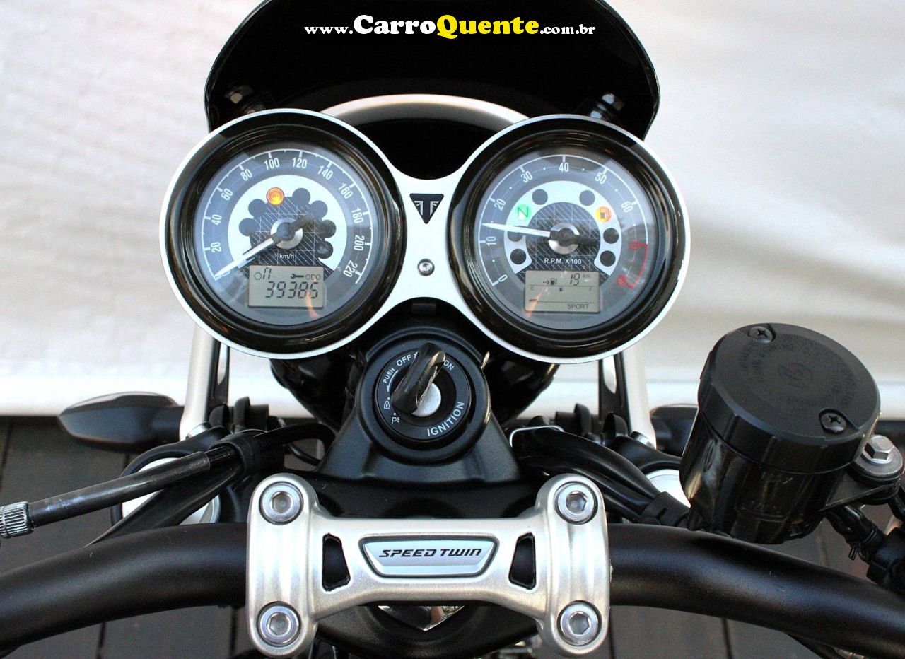 TRIUMPH SPEED TWIN 2019 - Loja