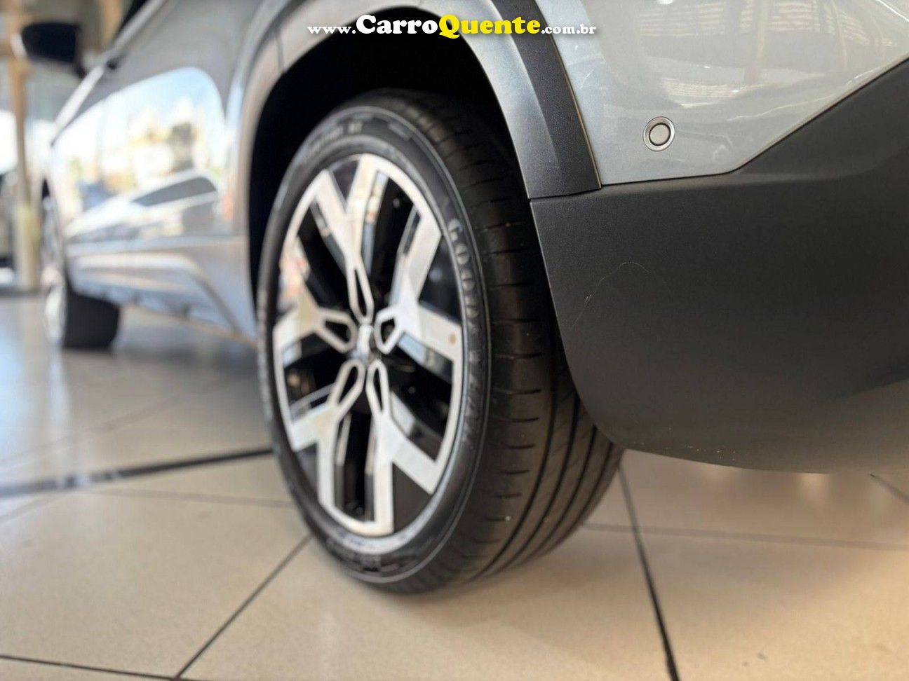VOLKSWAGEN TAOS 250 TSI HIGHLINE 2024 - Loja