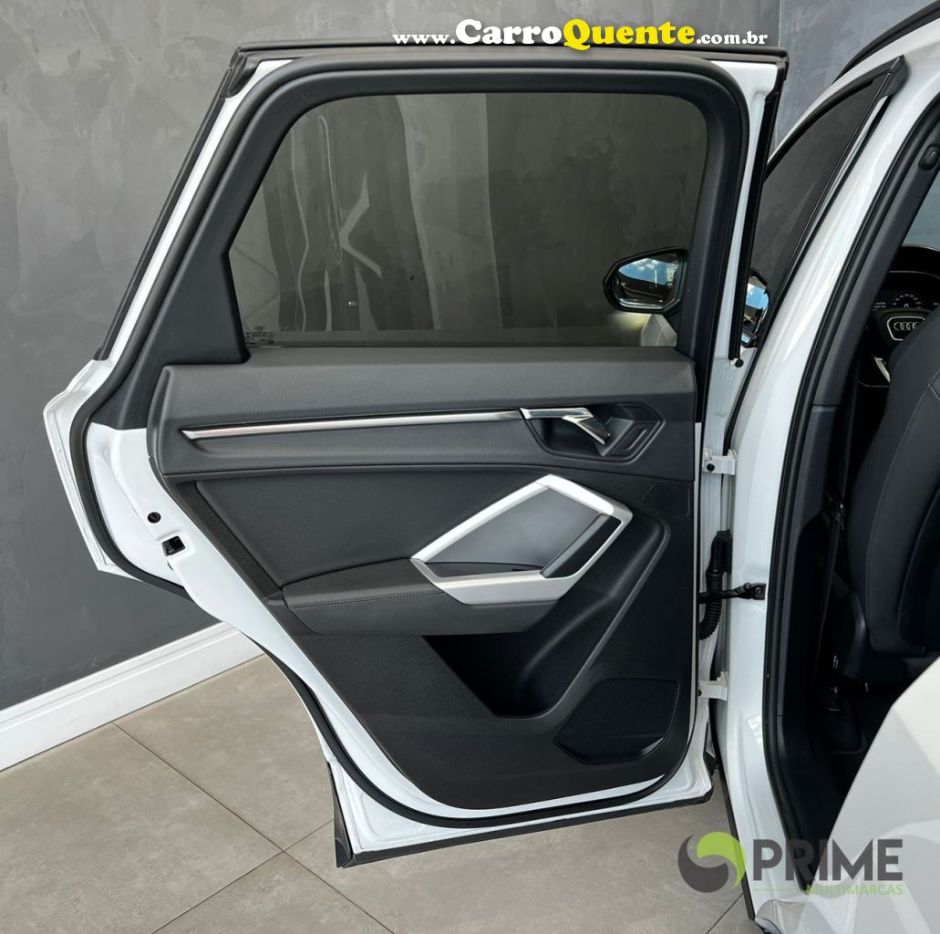 AUDI Q3 1.4 35 TFSI BLACK 2021 - Loja